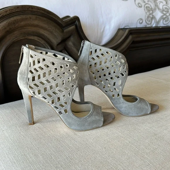 BCBGeneration Stilettos - Picture 2 of 5